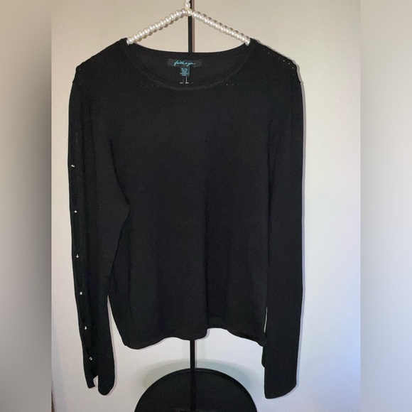 Faith + Zoe NWT size xl lightweight black sweater-sleeves openings w/silver - Picture 3 of 11